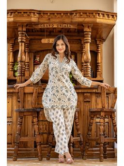 CUSTARD - Women Beige Cotton Floral Co-Ord (Set of 2)