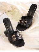 Black color option, Sold out, Currently selected