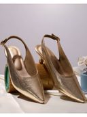 Gold color option, Sold out, Currently selected