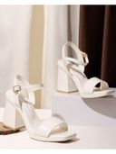 White color option, Sold out, Currently selected