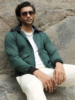 Campus Sutra - Men Emerald Green Zip-Front Jacket With Fleece Collar