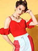 Red color option, Sold out, Currently selected