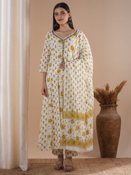 FASHOR - White Ethnic Floral Printed Embroidered Anarkali Flared Kurta Pant & Dupatta (Set of 3)