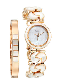 Titan - Raga Power Peals Analog Watch for Women 95233WM01F (Large)