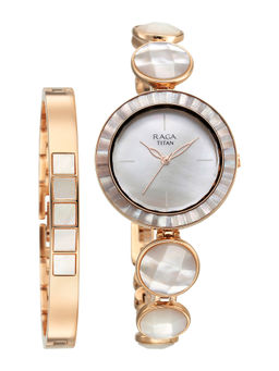 Titan - Raga Power Peals Analog Watch for Women 95250WM01F (Large)