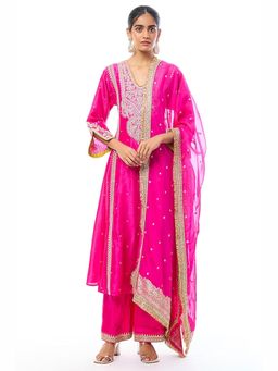 Gopi Vaid - Alizeh Pink Embroidered Kurta with Pant and Dupatta