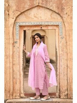 EKOHUM - Embroidered Cotton Mauve Kurta With Pant And Dupatta