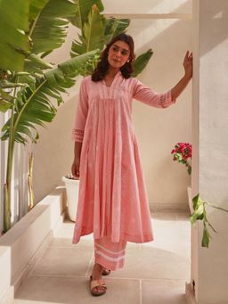 EKOHUM - Chunakhari Printed Pink Kurta With Pant