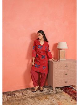 EKOHUM - Cotton Slub Pleated Red Kurta With Pant