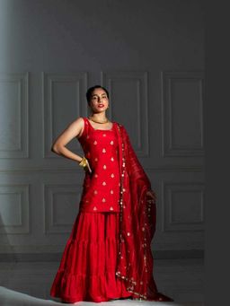 MONK & MEI - Merneith Women Red Kurta With Sharara And Dupatta