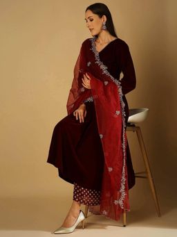 MONK & MEI - Zareen Women Maroon Velvet Solid Kurta With Palazzo And Dupatta