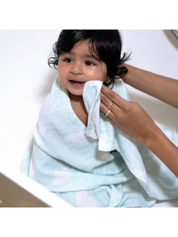 Doctor Towels - Dreamy Clouds Aloe Vera Baby Bath Towel - Blue Skies