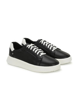 Delize - Men Black & White Sneakers