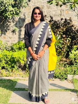 AMRUTKALA SAREES - Black Designer Linen Printed Saree and Unstitched Blouse Piece