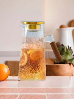 The Better Home - Borosilicate Glass Jug with Bamboo Handle and Lid, 1500ml