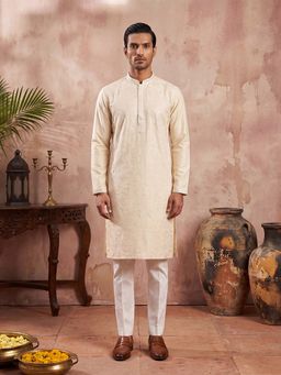 ETHNIC BAY - Men Off White Silk Blend Full Sleeves Kurta with Pyjama