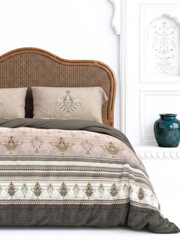 the White Moss - Earthy Clay Pink Blossom Pure Cotton 170TC Bedsheet with 2 Pillow Covers (King)