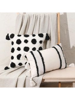 Bungalow and Beyond - White Geometric Tufted Cotton Cushion Covers (Pack of 2)