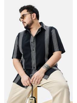 Snitch - Black Geometric Half Sleeves Regular Casual Shirt for Men