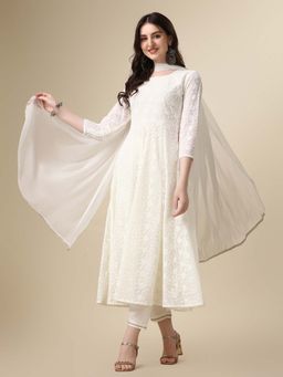BERRYLICIOUS - Schiffly Embroidered Flared Anarkali Kurta with Pant and Dupatta