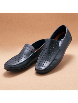 Ruosh - The Hanson Navy Men Driver