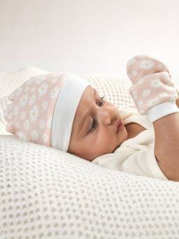 Haus & Kinder - First Blooms Collection Cap, Mittens And Booties (Pack of 6)