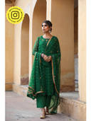 Green color option, Sold out, Currently selected