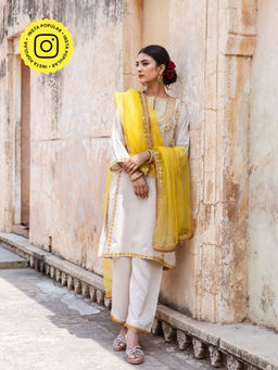 Gulabo Jaipur - Roop Off White Kurta (Set of 3)