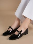 Black color option, Currently selected