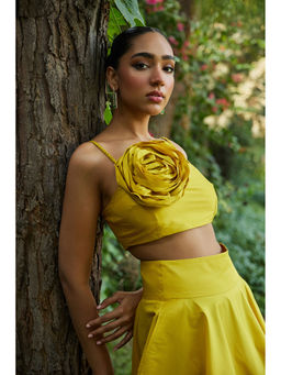 Malie - Crop Yellow 'Wild Rose Top