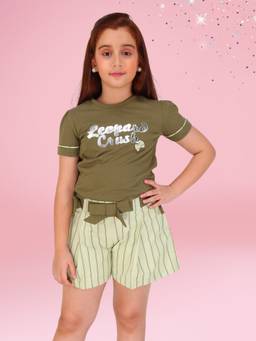 Cutecumber - Green Knitted Half Sleeves Typography Top With Shorts