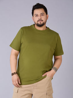 UNSIZED - Men Olive Solid Round Neck T-Shirt