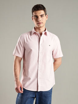 Tommy Hilfiger - Men Pink Solid Regular Fit Cotton Shirt
