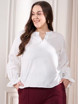 KASSUALLY - CURVE BY KASSUALLY White Plus Size Embellished Mandarin Collar Crepe Top
