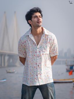 Suta - Men Printed White Smart Casual Cotton Shirt