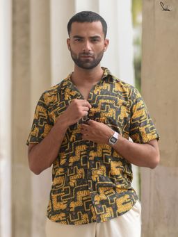 Suta - Men Printed Green Smart Casual Cotton Shirt
