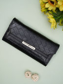 Black color option, Sold out, Currently selected