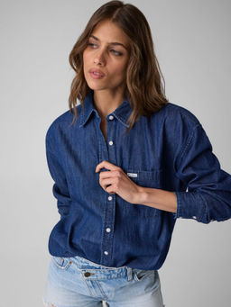 Guess - Solid Spread Collar Comfort Fit Denim Shirt Blue