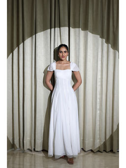 Myclo - Ethereal White Gown