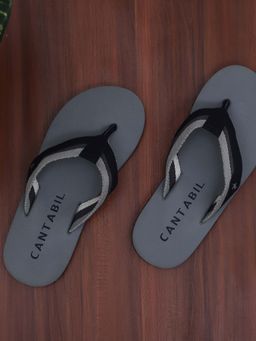 Cantabil - Men Grey Regular Comfortable Solid Flipflops