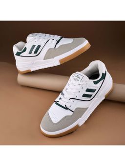 Campus - REVOLT Men White & Orange Sneakers