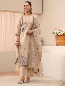 Libas - Beige Floral Zari Embroidered Straight Kurta With Pant & Dupatta