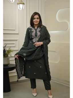 Ekta Textiles - Women Green Rayon Slub Mandarin Neck Kurta with Pant and Dupatta