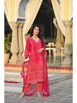 Ekta Textiles - Women Pink Chinon V-Neck Kurta with Pant and Dupatta