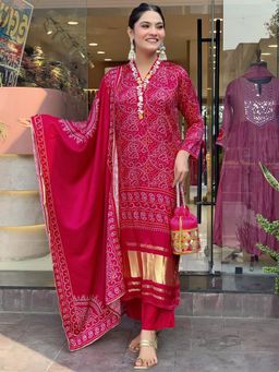 Ekta Textiles - Women Pink Viscose V-Neck Kurta with Pant and Dupatta