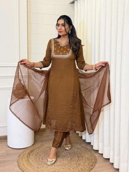 Ekta Textiles - Women Brown Silk Blend V-Neck Kurta with Pant and Dupatta