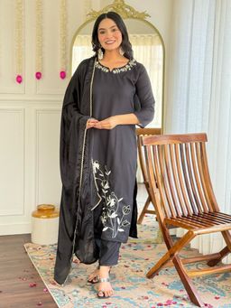 Ekta Textiles - Women Black Viscose Rayon Round Neck Kurta with Pant and Dupatta