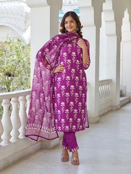 Ekta Textiles - Women Purple Cotton Blend V-Neck Kurta with Pant and Dupatta