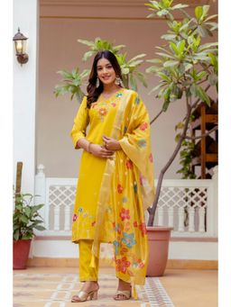 Ekta Textiles - Women Yellow Silk Blend V-Neck Kurta with Pant and Dupatta