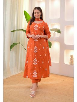 Ekta Textiles - Women Orange Rayon Slub Round Neck Kurta with Pant and Dupatta